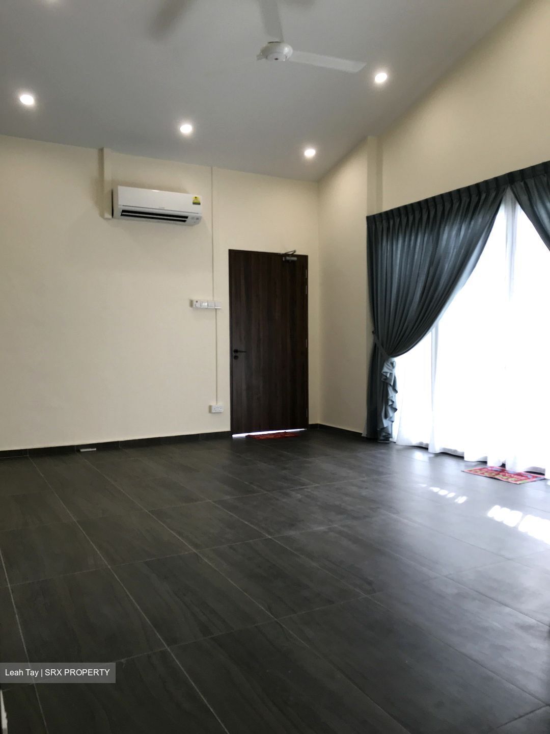 Ponggol Seventeenth Avenue (D19), Detached #369244471